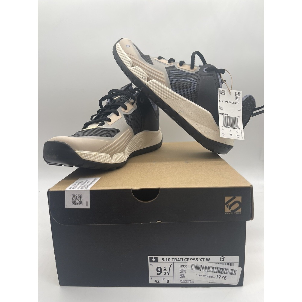 Women's Trailcross XT Flat Shoes - Gray/Silver Violet/Orange - 9.5 HQ3565